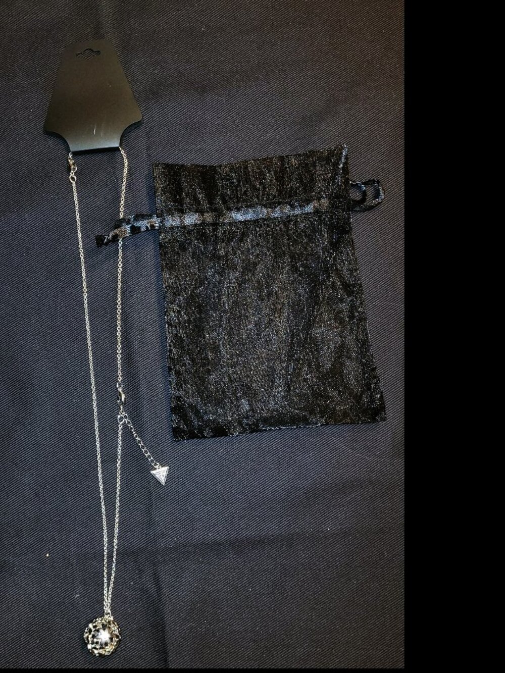 NWT Guess Silver Tone Rhinestone Floral Ball Pendant Necklace w/Pouch